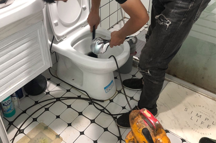 三都镇马桶堵塞自己疏通还是找师傅？专业上门服务让你省时更省心